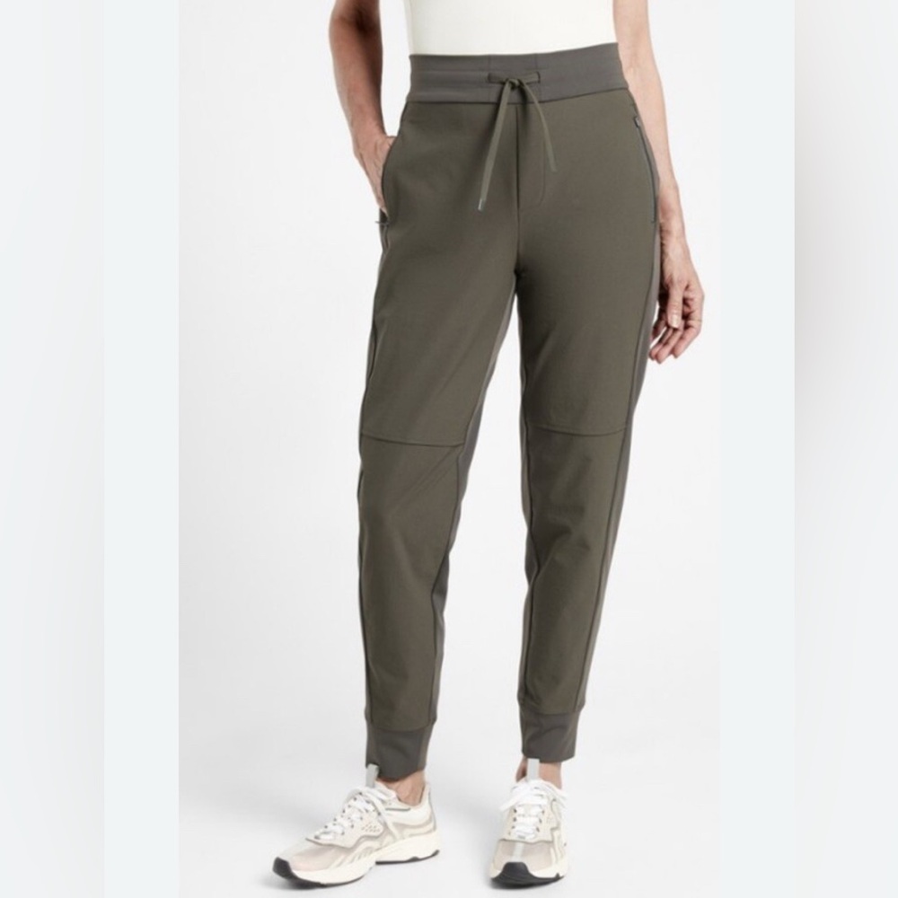 Athleta Green Track Workout Running Elastic Waistband Pants 8
